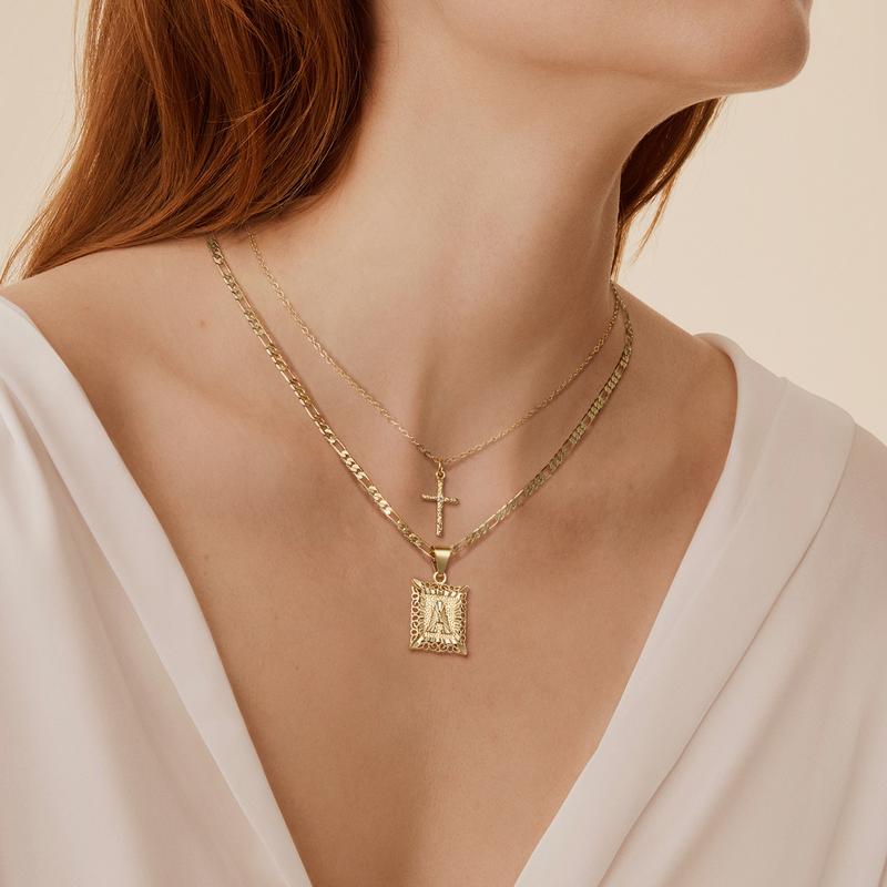 Duo colliers initiale et croix