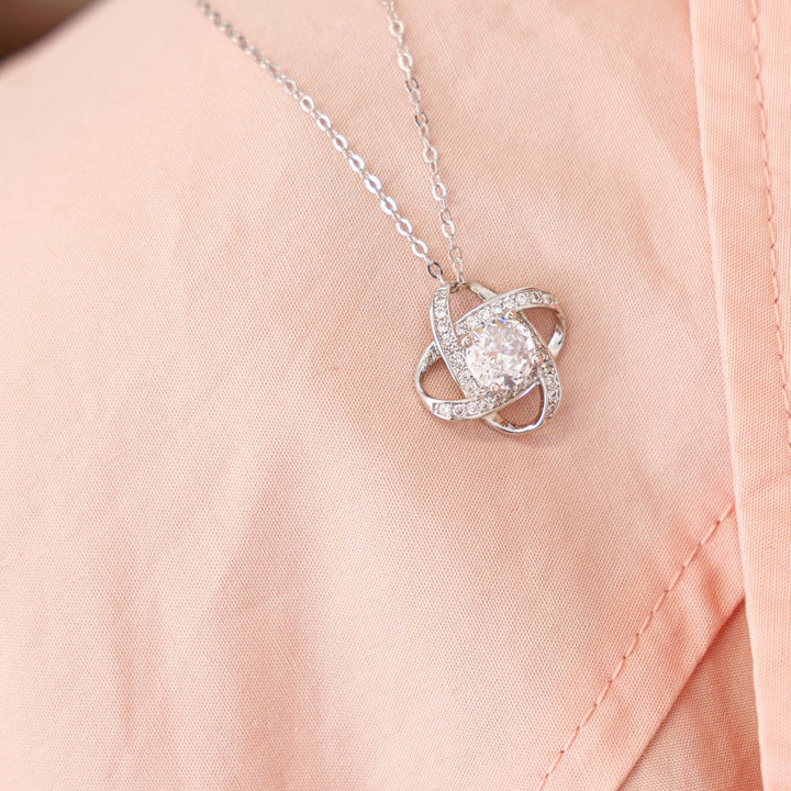 Rose Éternelle | Collier en argent sterling avec une boîte rose de luxe