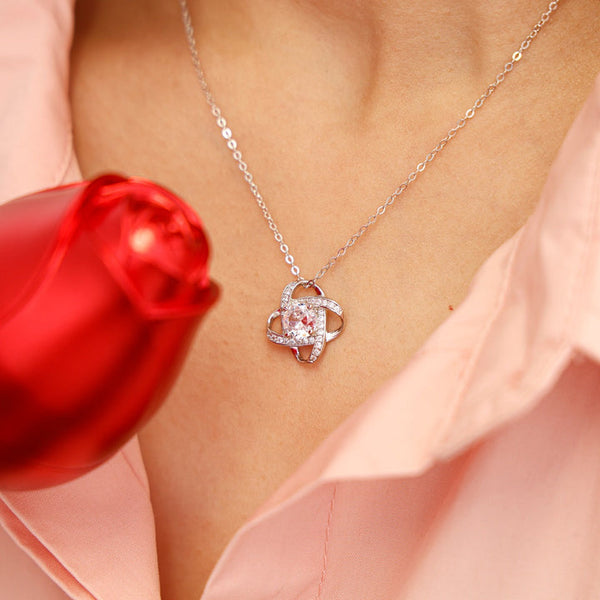 Rose Éternelle | Collier en argent sterling avec une boîte rose de luxe