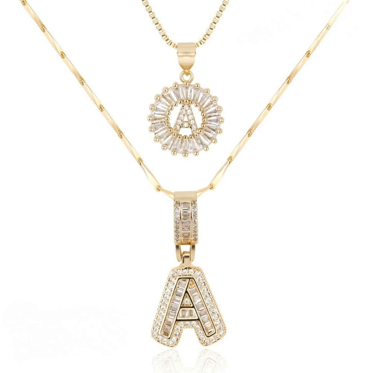Collier initiale diamant doré