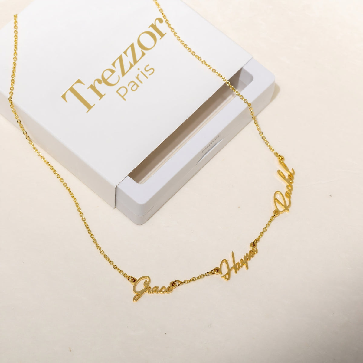 Collier prénoms infini