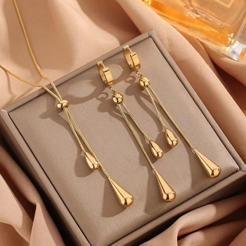Ensemble collier lariat et boucles d'oreilles